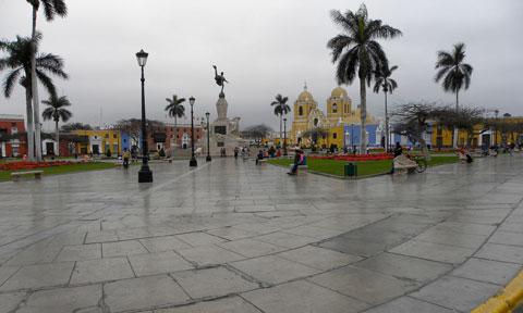 Bolsa de valores de Lima regresa a Trujillo