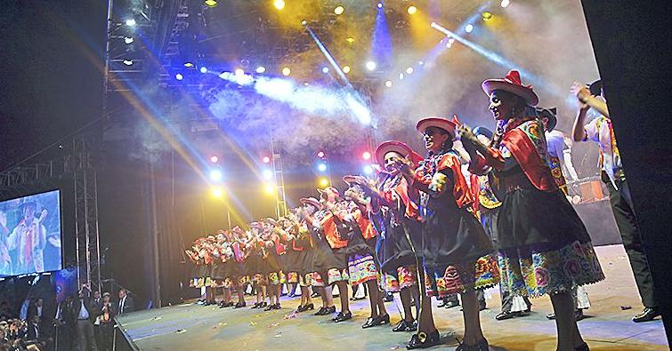 Folclore peruano fue ovacionado en Festival Internacional de México