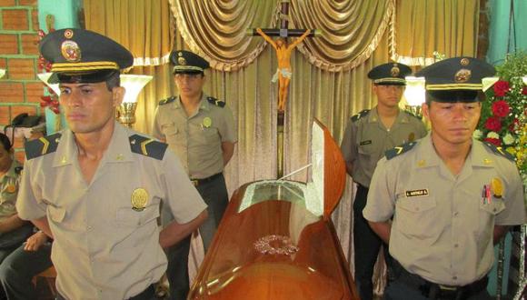 Policía asesinado en Loreto fue recibido con honores en Lima