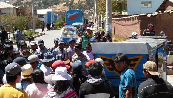 Cusco: Al menos tres fallecidos tras choque de vehículo escolar en Sicuani