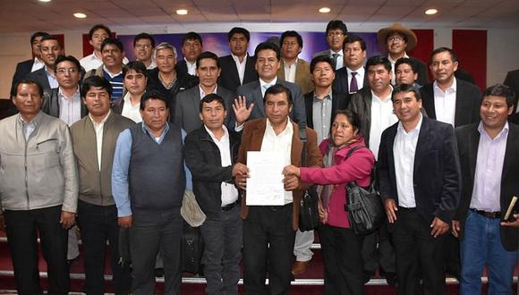 Más de 70 alcaldes firman pronunciamiento respaldando a Martín Vizcarra