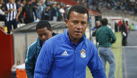 Técnico de Sporting Cristal: "Prefiero perder así que ganar como Alianza Lima"
