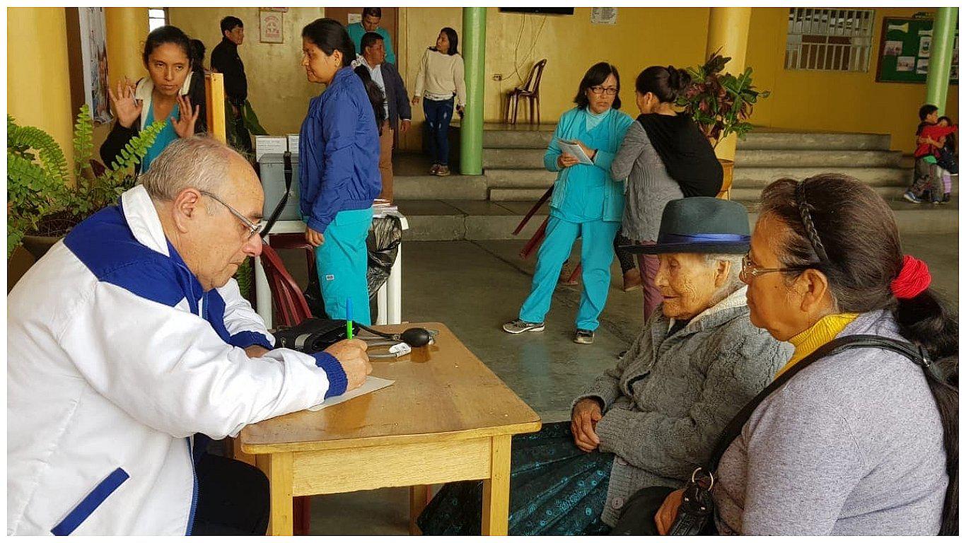 Más de 200 personas se beneficiaron con campaña médica en Luz del Sol