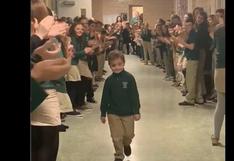 Estados Unidos: así fue el emotivo recibimiento a un niño que superó el cáncer (VIDEO)