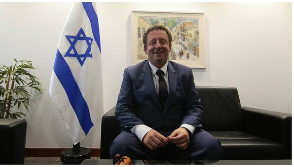 Raphael Singer: “Antes que luchar por la paz, Peres buscó hacer fuerte a Israel”