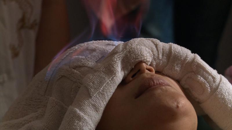 Los "médicos" que curan con fuego en China (VIDEO)