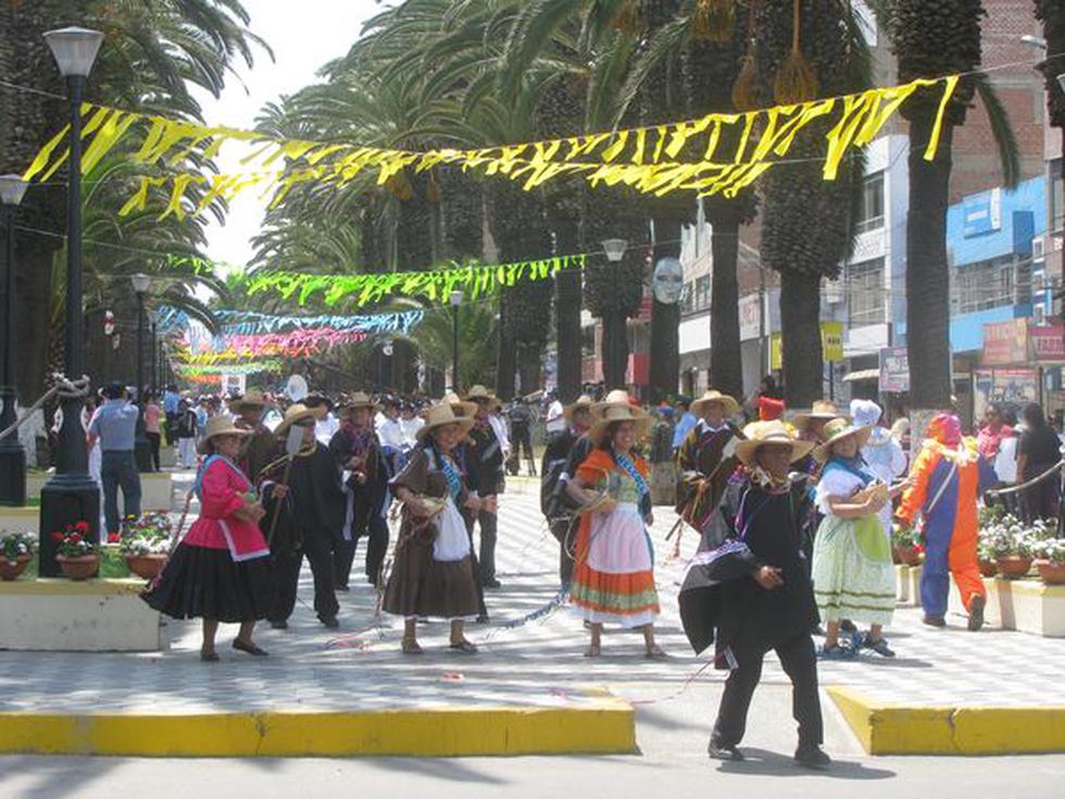 Revive lo mejor del pasacalle internacional de Tacna