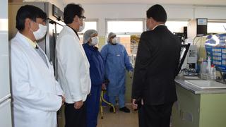 Diresa Puno produce ivermectina en laboratorio de hospital Carlos Monge Medrano