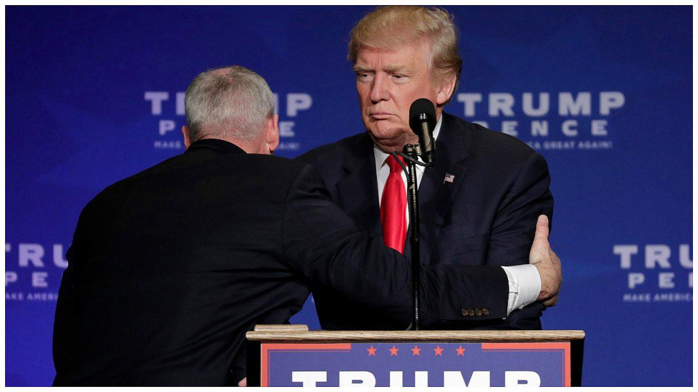 Donald Trump fue evacuado de su mitin en Nevada tras amenaza contra su integridad (VIDEO)