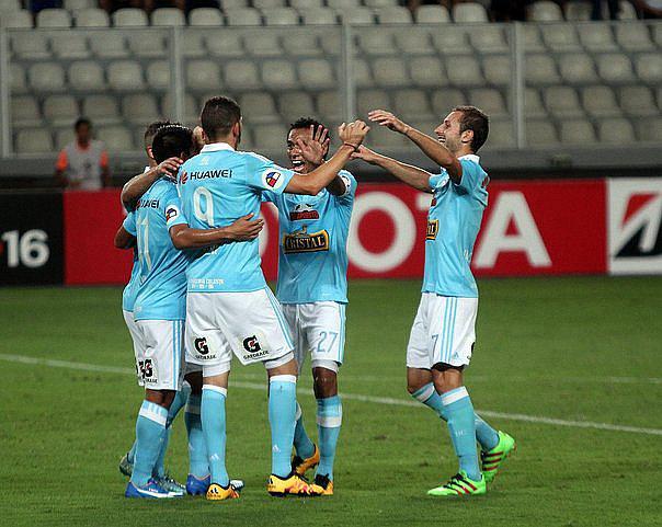 Sporting Cristal goleó a Juan Aurich y sigue de escolta de Universitario