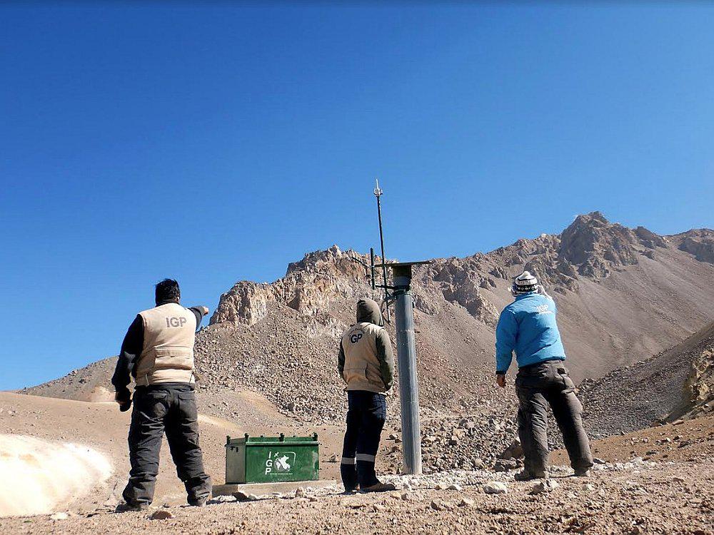 ​IGP inicia la vigilancia en tiempo real del volcán Tutupaca (VIDEO y FOTOS)