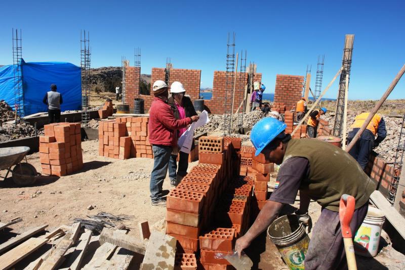 Falta construir 13,609 viviendas en Moquegua