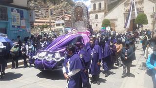 Procesión del Señor de los Milagros realiza su primer recorrido procesional en Huancavelica