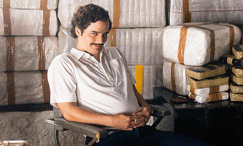 Hermano de Pablo Escobar lanza fuerte amenaza a Netflix por "Narcos"