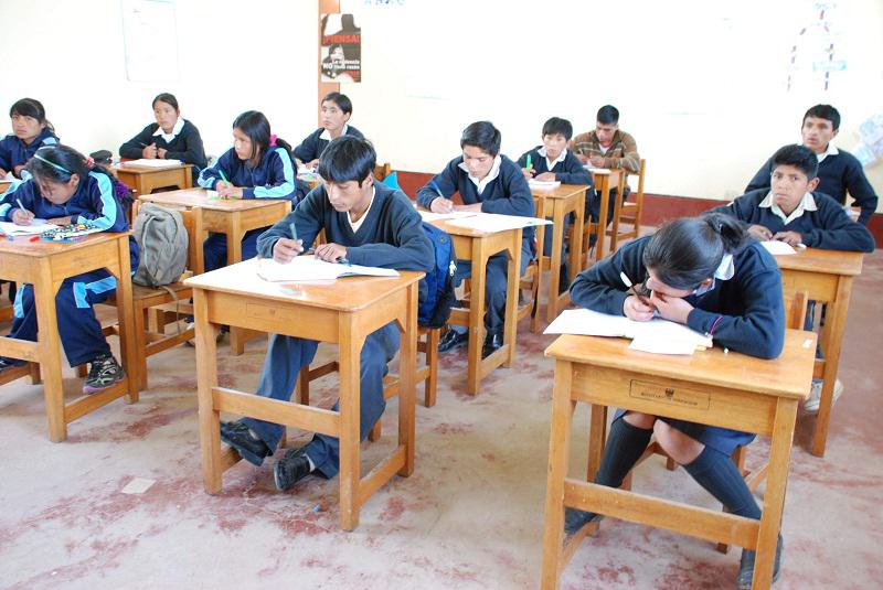 Escuela donde se inició el Plan Huascarán está a punto de cerrar