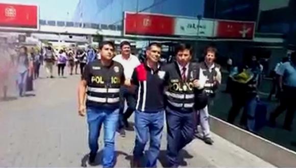 Detienen a mexicano con más de 50 mil dólares falsos en aeropuerto Jorge Chávez (VIDEO)