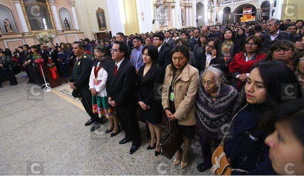 Huancayo recibe a futuro cardenal Pedro Barreto con canción mundialista (VIDEO)