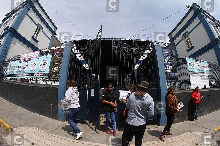 ​Mil 266 profesores no rindieron examen para nombramiento docente