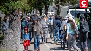 Cementerio General de Huancayo congregó a 10 mil personas por el Día de la Madre