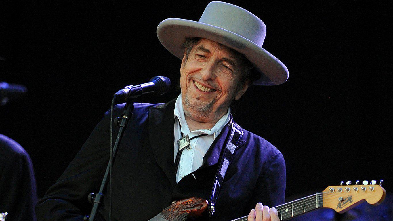 Bob Dylan gana el Premio Nobel de Literatura 2016 (VIDEO)