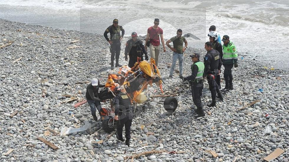 Así fue el rescate de las personas que cayeron a la playa Marbella tras volar en parapente (VIDEO)