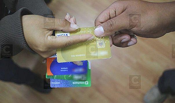 Bancos tendrán más obligaciones en operaciones sospechosas con tarjetas