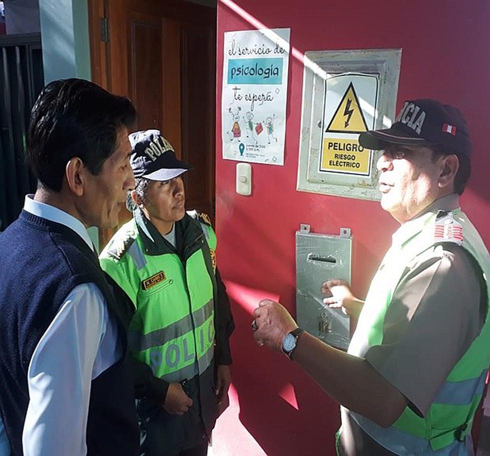 Policías instruyen a escolares de Socabaya a cómo actuar ante delitos