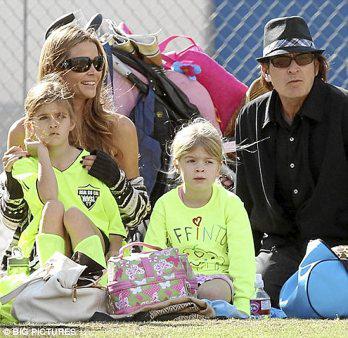 CHARLIE SHEEN EN FAMILIA