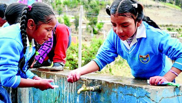 Regiones desérticas del país tienen mejor servicio de agua que Puno