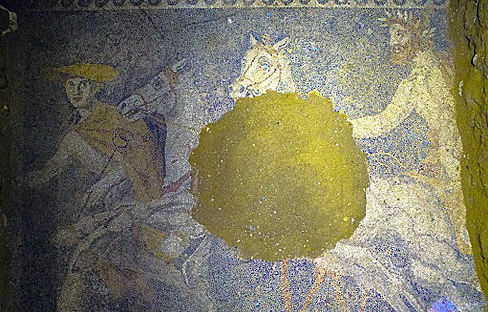 Grecia: Descubren gran mosaico en misteriosa tumba de Macedonia (FOTOS)