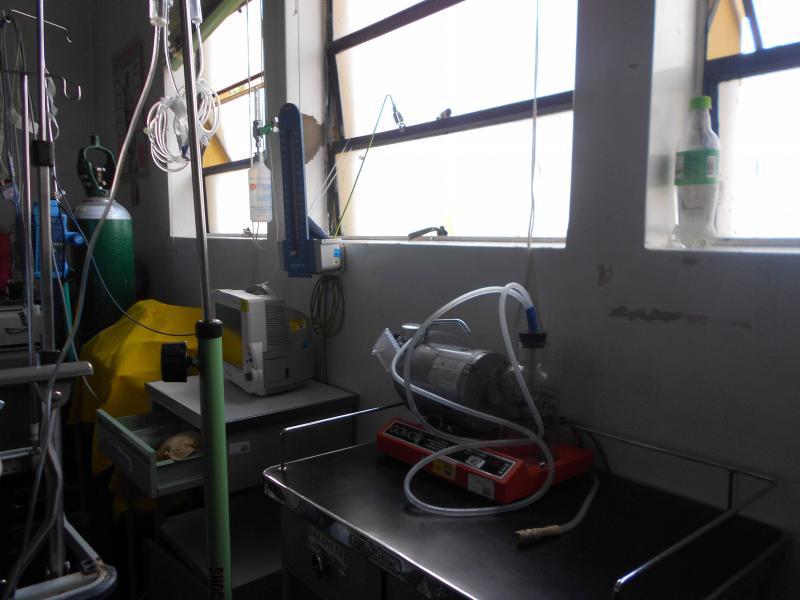 Hospital Departamental de Huancavelica sin insumos y equipos obsoletos