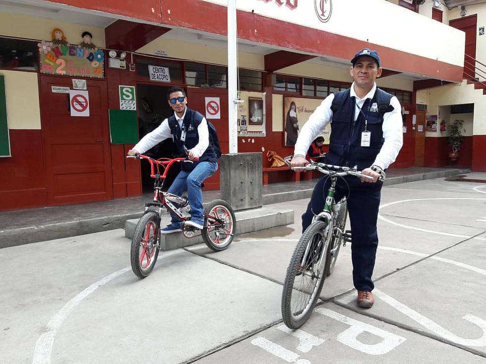 Elecciones 2018: Jefe ODPE supervisa locales de votación en bicicleta