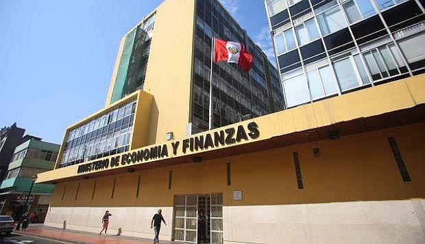MEF: Indicadores señalan que economía se recuperó en junio