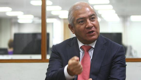 Wilfredo Pedraza preside reunión con ex ministros del interior