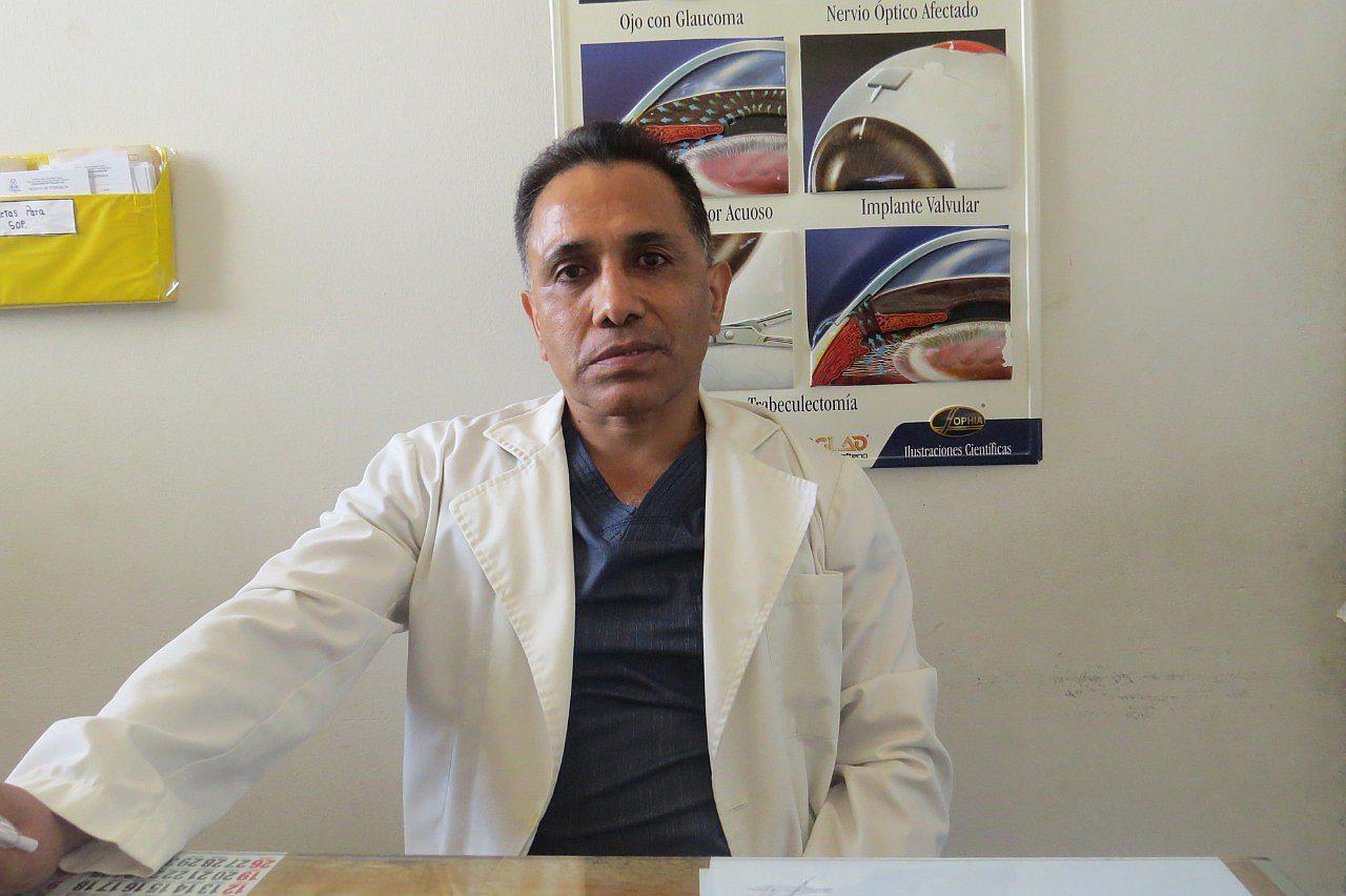 Recomiendan ver eclipse solar sólo por un minuto usando lentes con filtro