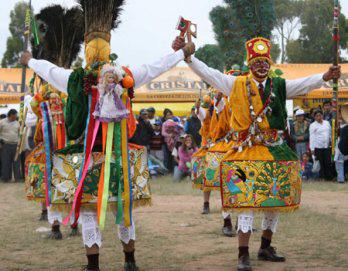 24 conjuntos de Shapish danzan hoy en Chupaca