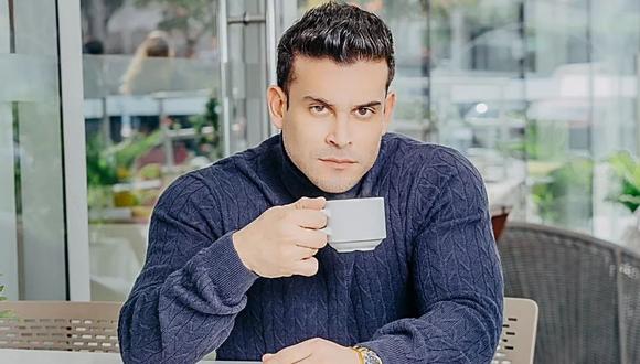 Christian Domínguez es parte del elenco de ‘Maricucha 2′, él interpreta Vicente, el hermano mayor del personaje interpretado por Patricia Barreto.  (Foto: Instagram @chrisdominguezof)