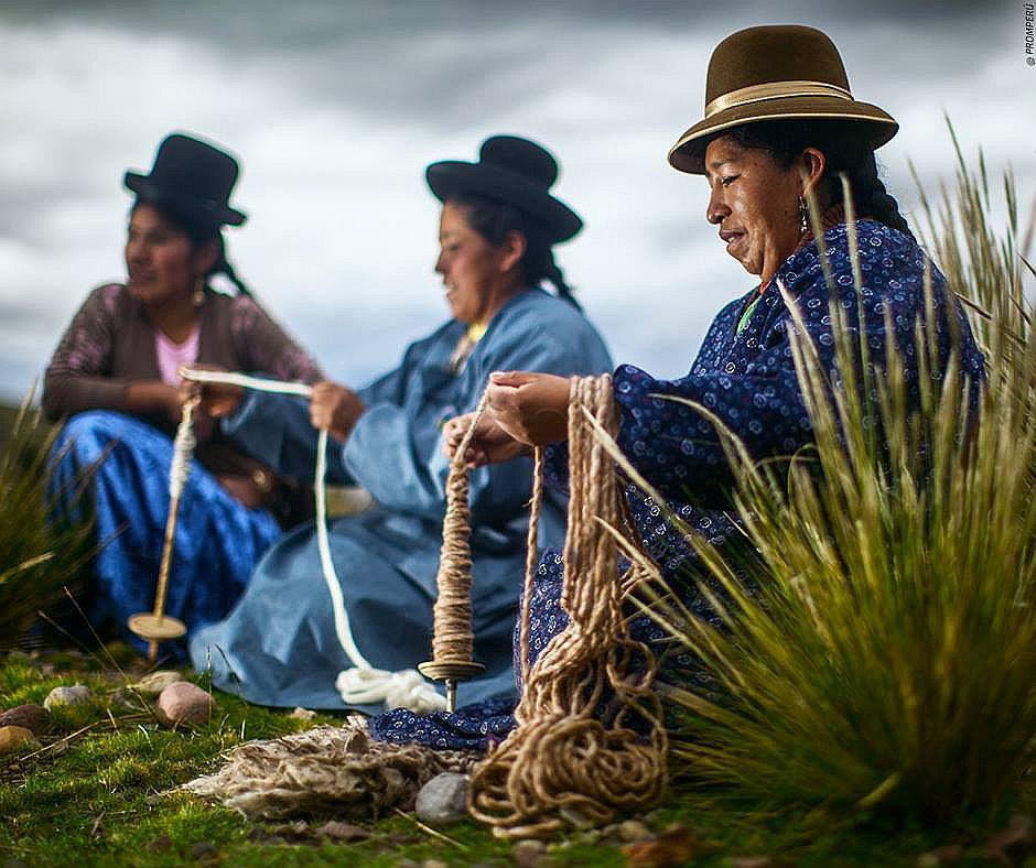 Cinco artesanos de Puno estarán en la feria Perú Moda 2017