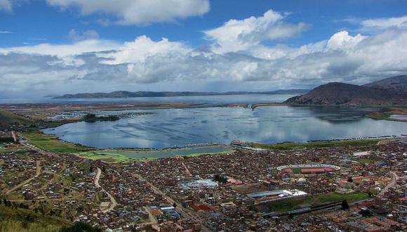 Contaminación del lago Titicaca expone a los pobladores (VIDEO)