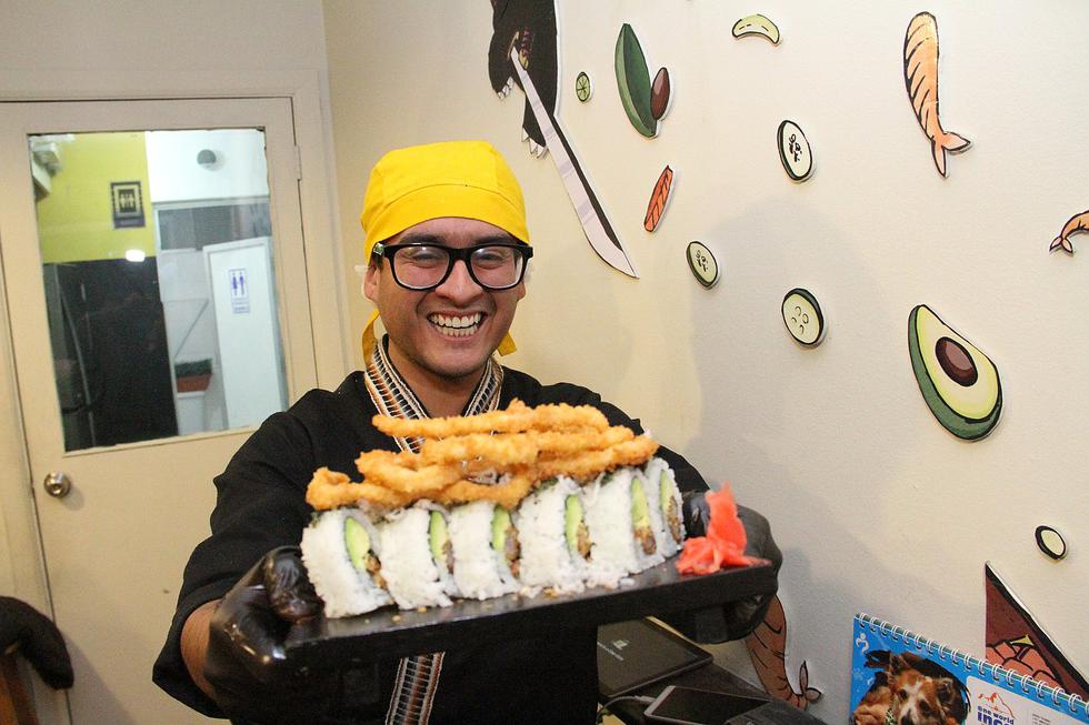 A los 15 años aprendió a preparar sushi, hoy tiene su propio restaurante