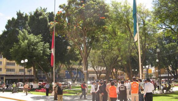Municipalidad de Huánuco rinde homenaje a Hugo Chávez