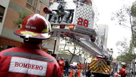Miraflores dona a bomberos moderna unidad de rescate