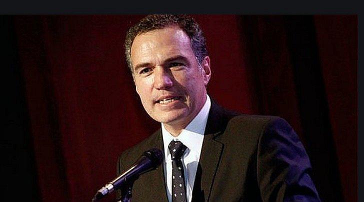 Salvador del Solar camina por las calles y recibe agradecimiento de la gente (VIDEO)