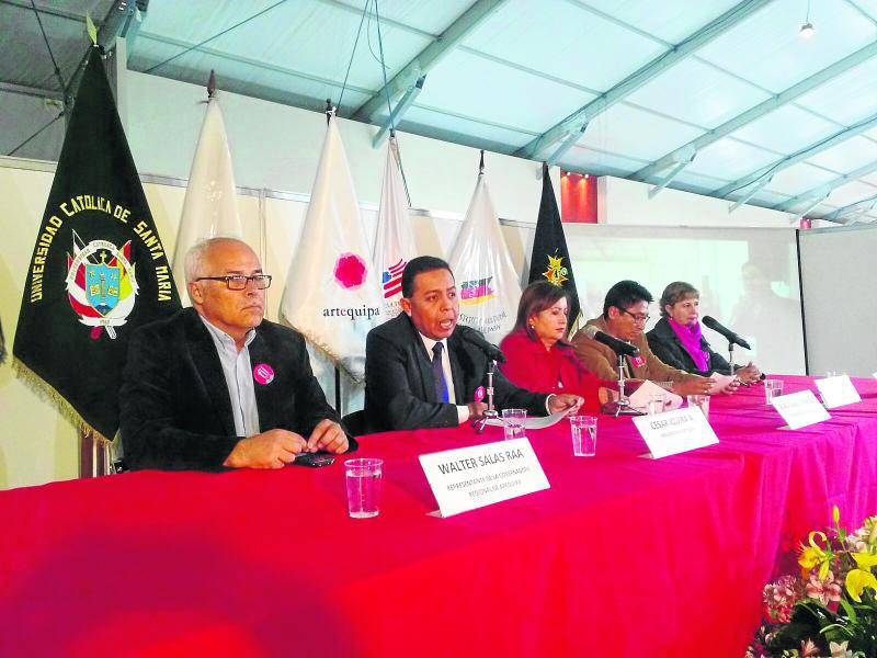 100 mil visitaron este año la VII Feria Internacional del Libro en Arequipa