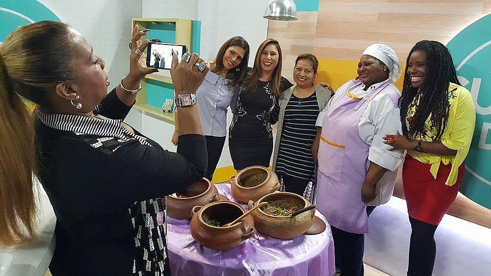 Milagros Guerrero puso a bailar a conductoras de TV