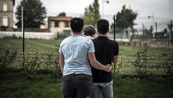 Portugal: Parejas homosexuales obtienen el derecho a adoptar