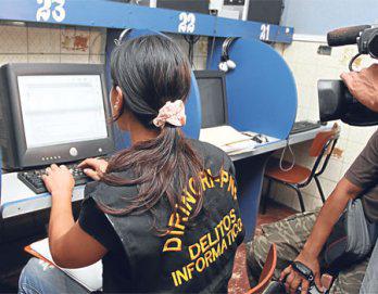 Hackean página web de la Policía Nacional