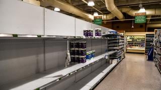Estados Unidos: ómicron deja estanterías casi vacías en supermercados