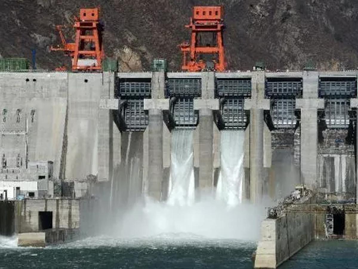 presa del río brahmaputra