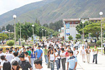 UNIVERSIDAD
 HERMILIO VALDIZÁN
